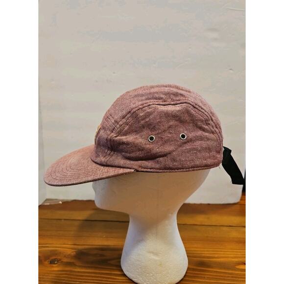ON Running Lightweight Cap Running Training Adjustable 5-Panel Mulberry - Picture 2 of 8